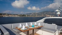 CALYPSO -  Flybridge Dining